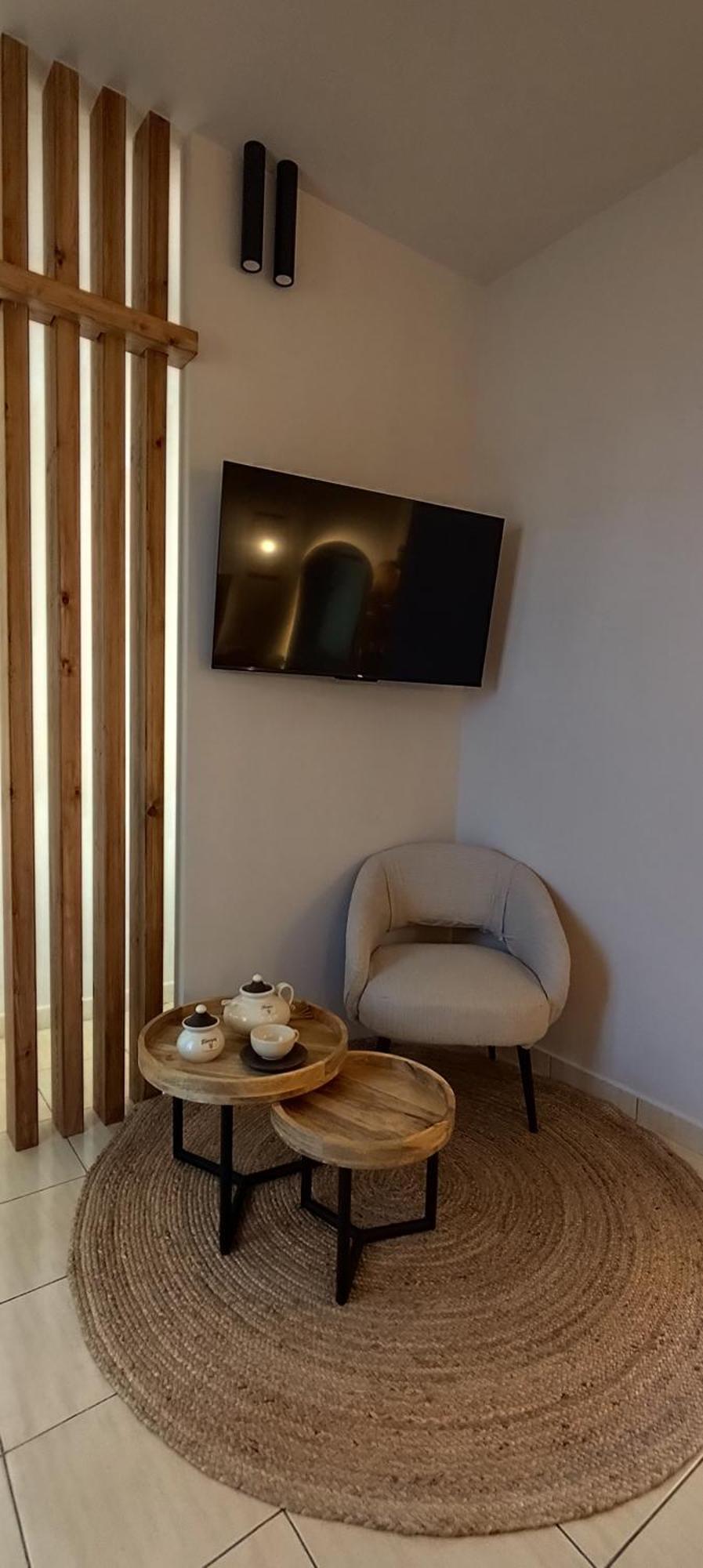 Niki Apartments Makrýgialos Exteriér fotografie
